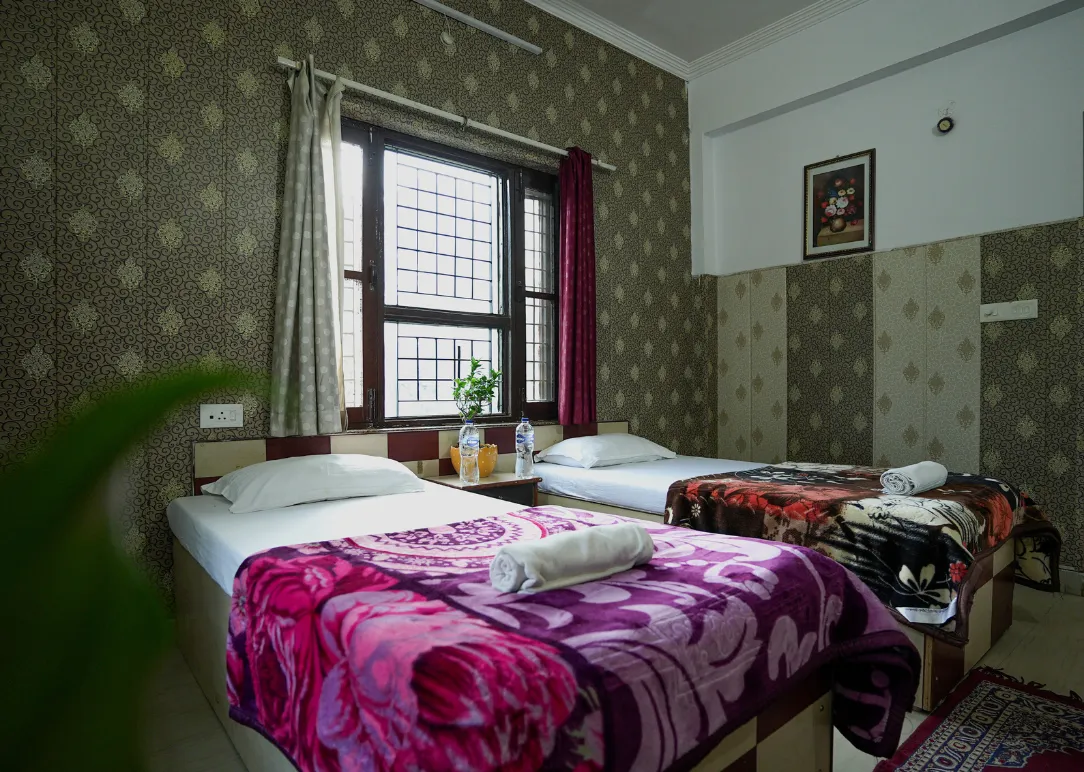 Shared Room 2
